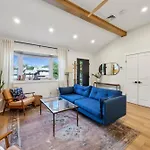 Modern Mid-Century Retreat